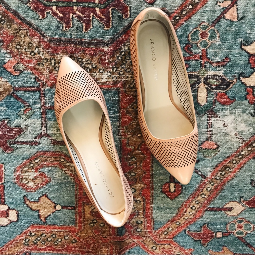 Franco Sarto Hazeline Flats in Blush